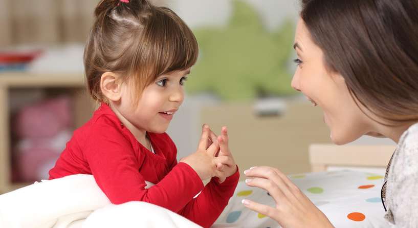 نصائح لاسترخاء الأم حين يحدث الطفل الفوضى
