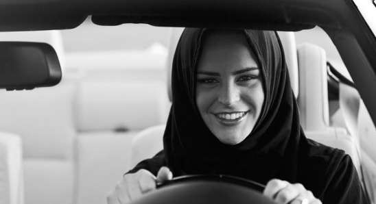 26 اكتوبر أول يوم لقيادة المرأة السعودية