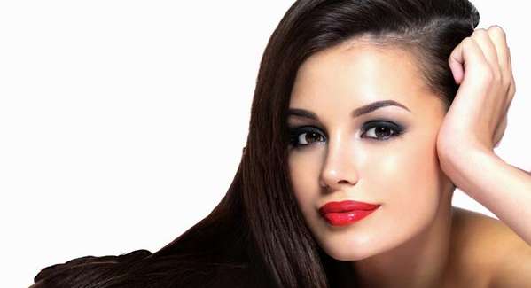 4 خلطات طبيعية للحصول على شعر كثيف