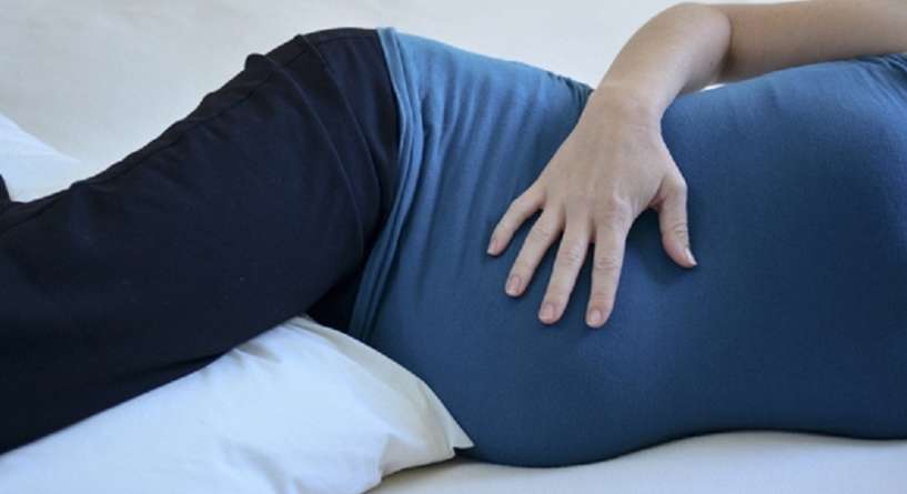 هل إصابة المرأة بالإسهال طبيعية في الفترة الأخيرة من الحمل؟