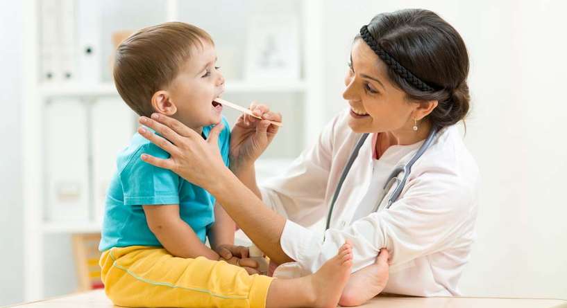 طرق علاج فطريات الفم عند الاطفال