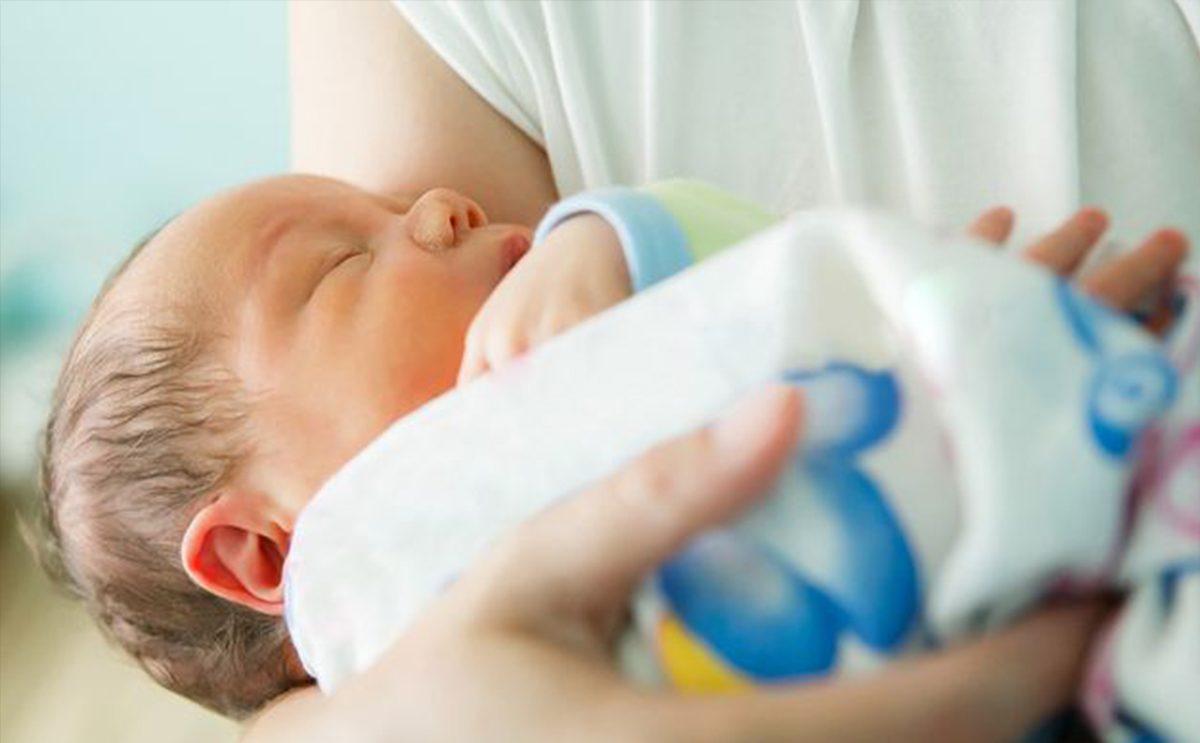 كيفية رعاية الطفل من لحظة ولادته