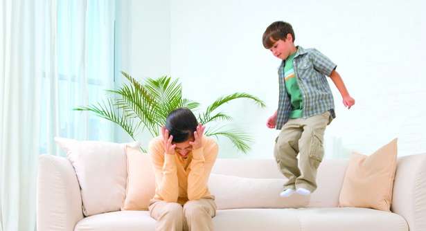 نصائح المعالجة النفسية للتعامل مع الطفل مفرط الحركة
