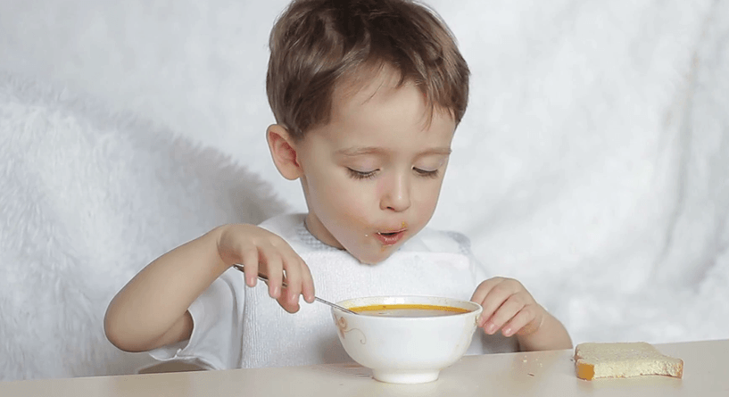 وصفات بوريه مغذية للطفل البالغ تسعة اشهر