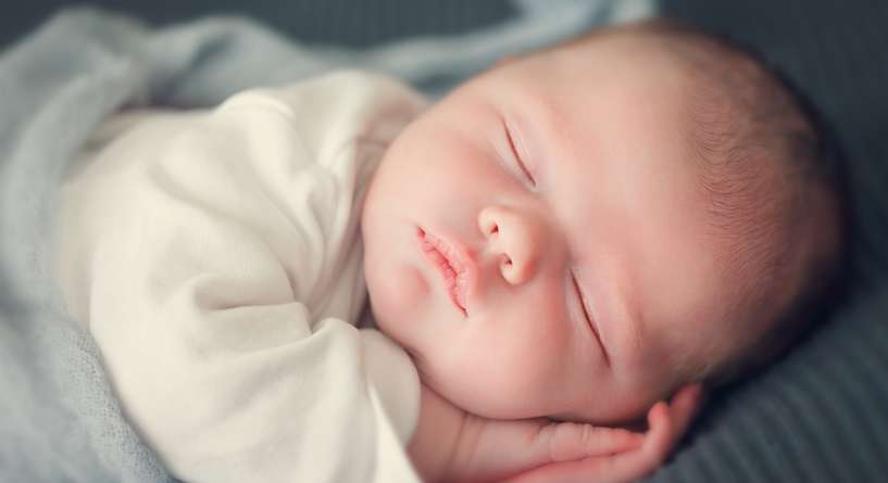 علاج انسداد الانف عند الرضع