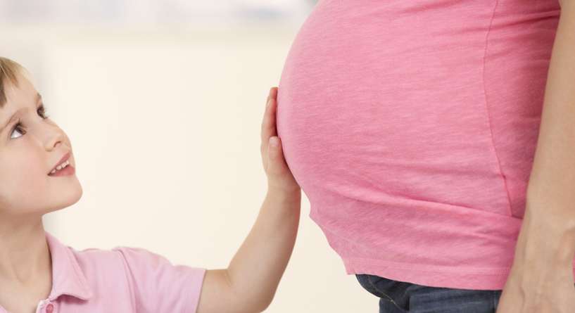 دراسة عن رؤية الجنين للوجوه وهو لا زال في بطن أمه