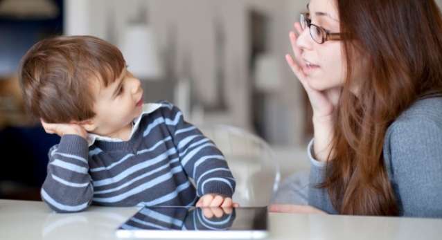 مواضيع لا تناقش مع الاطفال