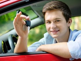 تعليم القيادة للمراهقين