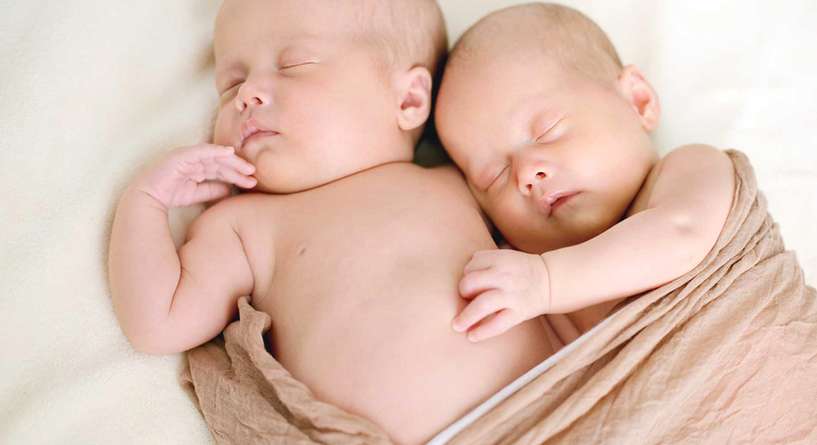 اليك افضل عبارات تهنئة بالمولود التوأم واجمل الرسائل!