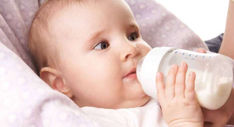 مكونات لا يجب وضعها في زجاجة حليب الطفل
