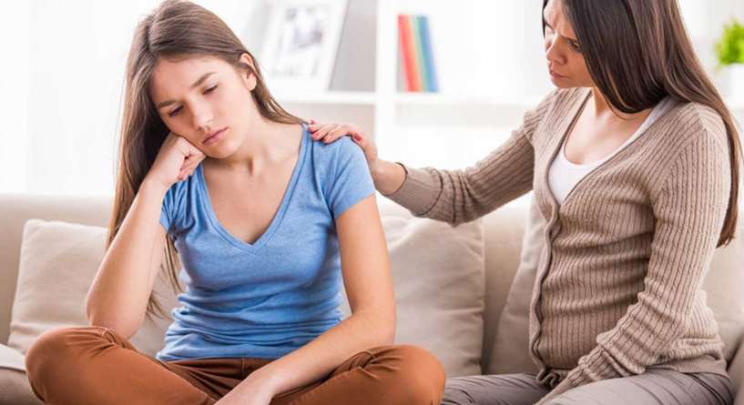 هكذا تتعاملين مع ابنتك بحسب الإتيكيت!