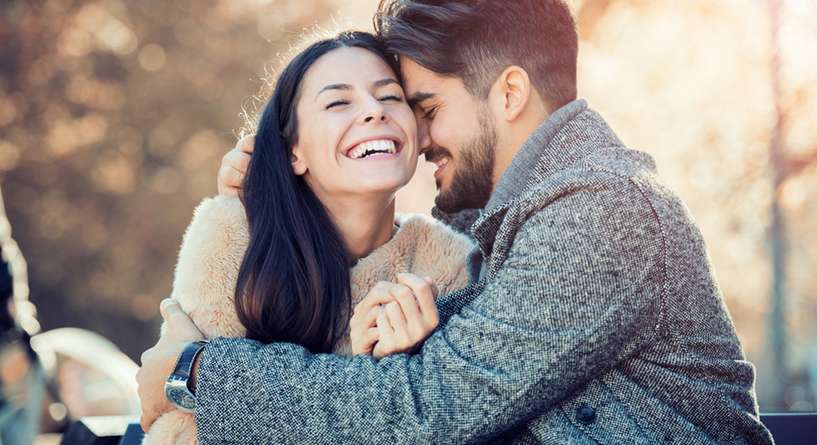كيف تجعلين رجل العقرب يحبك بجنون