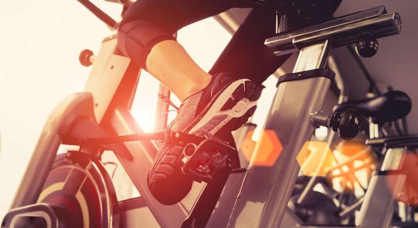 ايهما افضل الدراجة الثابتة ام جهاز المشي