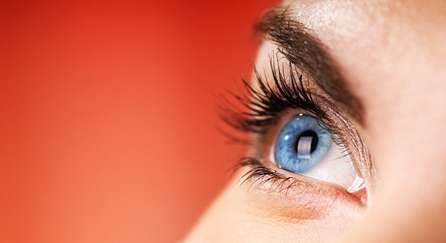 لماذا تعتبر العين هدفاً سهلاً للحساسية؟