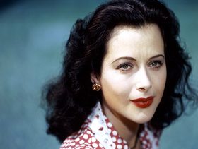 اختراعات المرأة عبر التاريخ | انجازات النساء