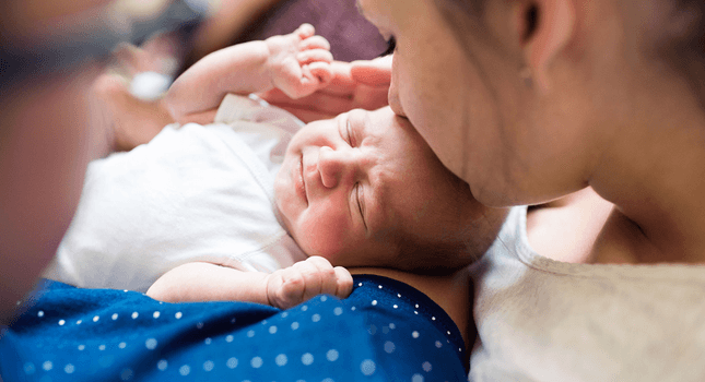 كيفية التعافي بعد الولادة القيصرية
