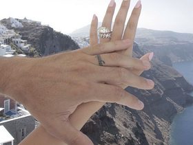 ميريام فارس تدخل القفص الذهبي