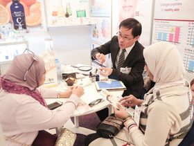 اسباب صحية وراء تساقط الشعر في الإمارات