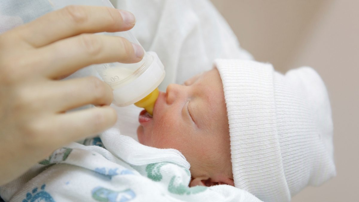 الآثار الستقبلية للولادة المبكرة على صحة الطفل الخديج