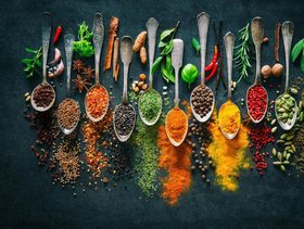 إضافة البهارات إلى وجبات الطفل