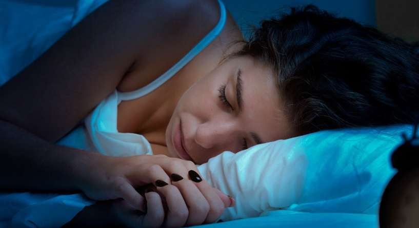 عض اللسان اثناء النوم: الاسباب وطرق العلاج!