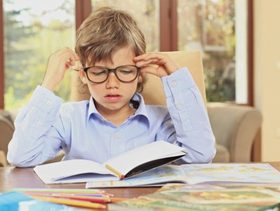 طفل عسر القراءة