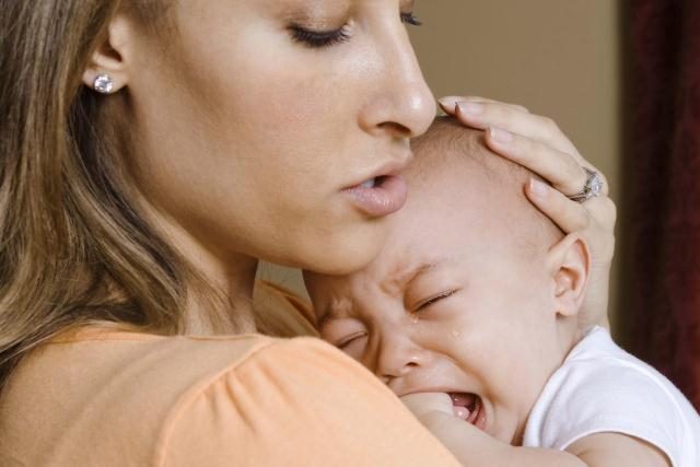 طرق علاج المغص عند الرضع