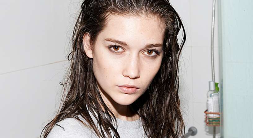 إليك اسباب رائحة الشعر الكريهه بعد الاستحمام وطرق العلاج!