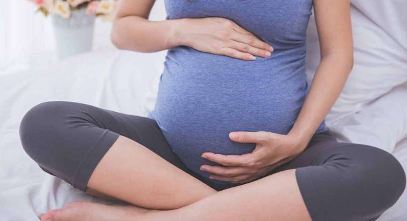 اسباب نزول افرازات بيضاء في الشهر التاسع