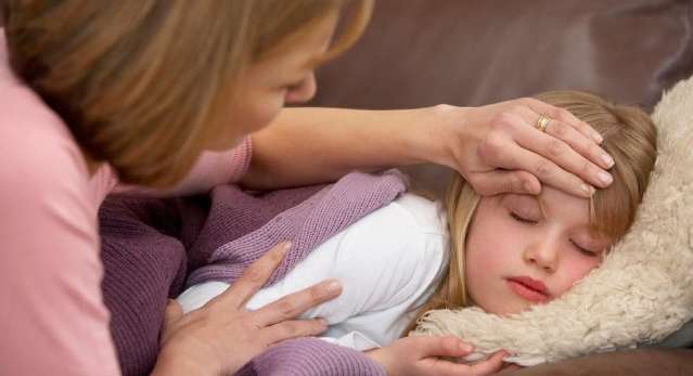 10 أعراض لا تتجاهليها متى أصابت طفلك