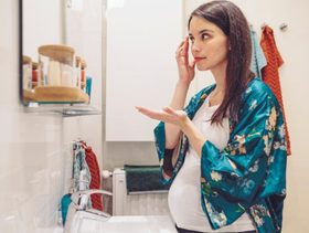 طرق عناية الحامل ببشرتها وشعرها 