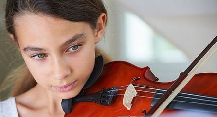 العلاج بالموسيقى يحسن سلوك الأطفال المتوحدين