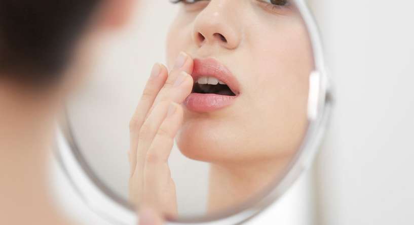 ما هي اعراض مرض السيلان في الفم؟
