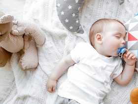 اضرار وفوائد مصاصات الاطفال