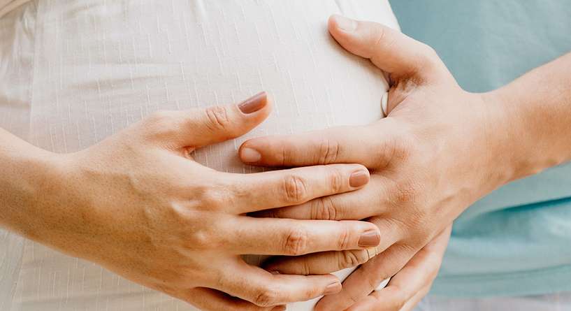 هل ازدياد حركة الجنين في الشهر التاسع من علامات الولادة وما اسبابها؟