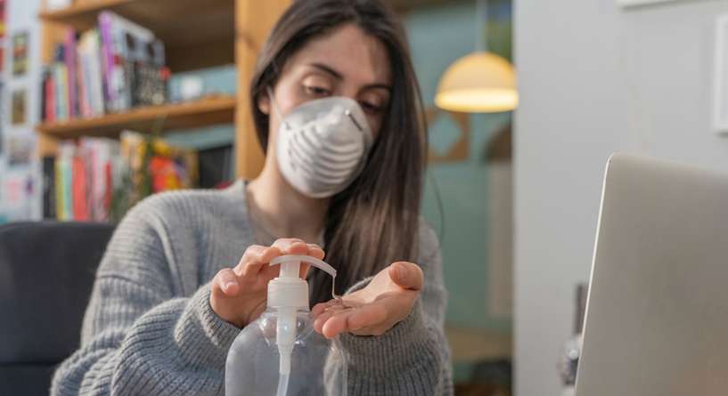 مدى فعالية منظف اليدين أو المطهر في الوقاية من فيروس كورونا 