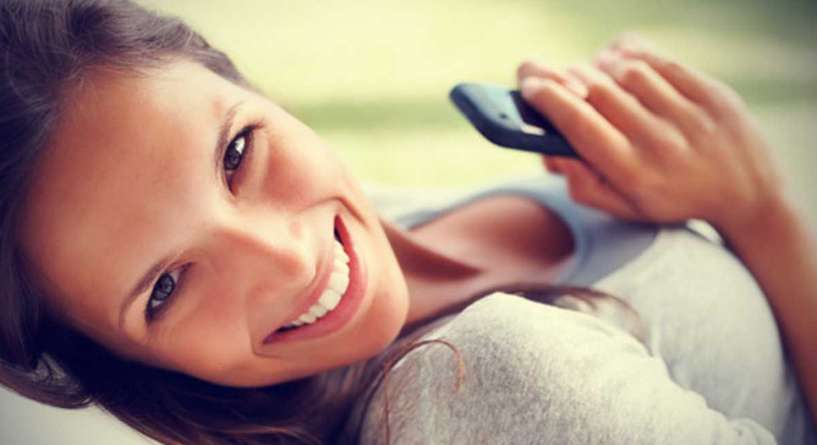 أتقني فن إثارة الزوج عبر الهاتف!