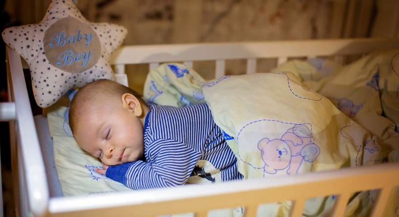 طرق تنظيم وقت نوم الرضيع