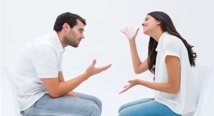 سبب اصرار الزوج أنه دائما على حق