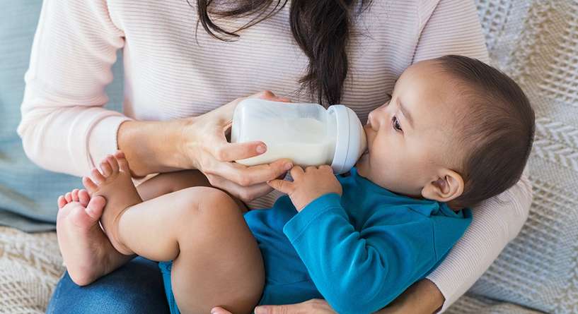 اكتشفي اعراض الحليب الغير مناسب للطفل واهم النصائح!