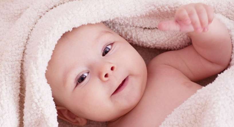 حقائق مفاجئة عن بشرة الطفل الرضيع