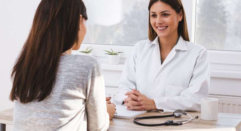 هل وجود الحليب بالثدي يمنع الحمل وما هي اسباب واعراض ارتفاعه؟