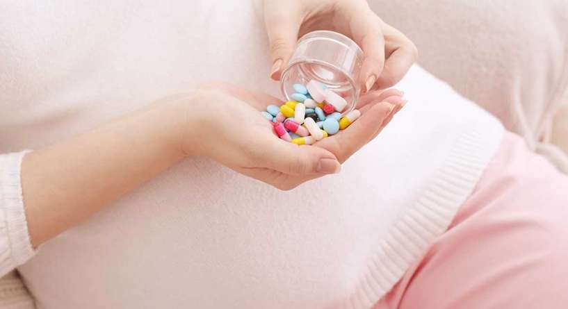 هل الفيتامينات تضر الحامل في الشهور الاولى