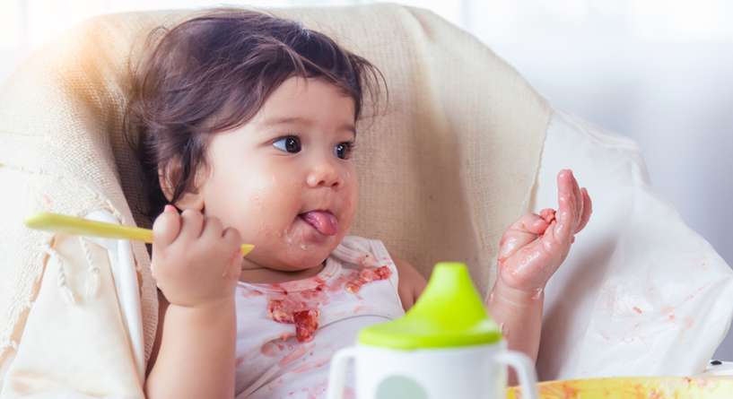 الأكل الفوضوي عند الأطفال... على ماذا يدل؟