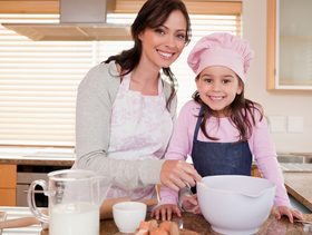 نصيحة "عائلتي" حول اهمية اشراك الطفل في تحضير وجبة الفطور
