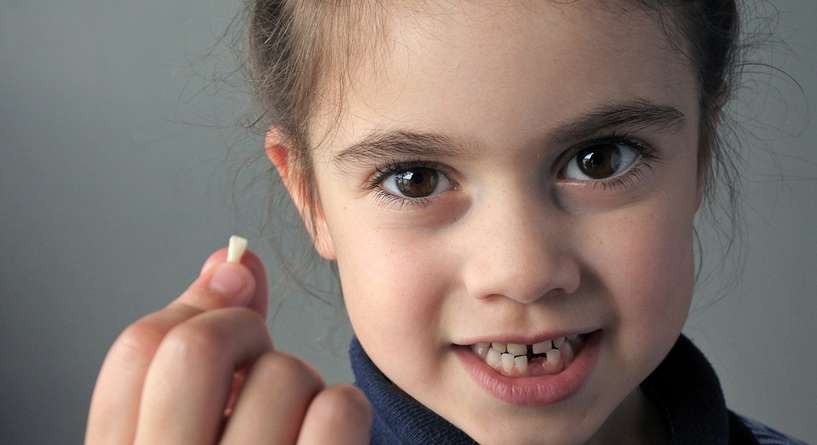 سقوط اسنان الاطفال