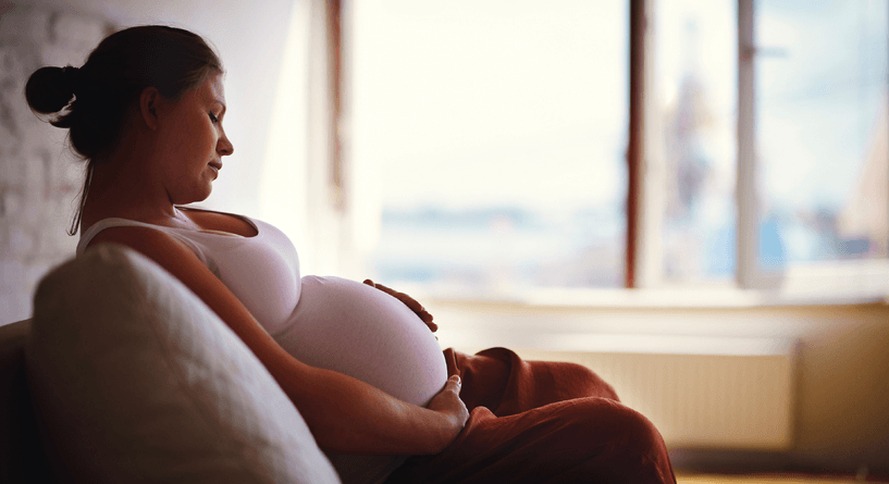 اسباب عدم الشعور بالسعادة اثناء الحمل