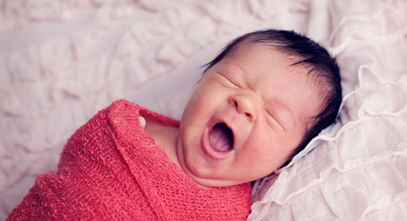 علامات التعب عند الطفل الرضيع