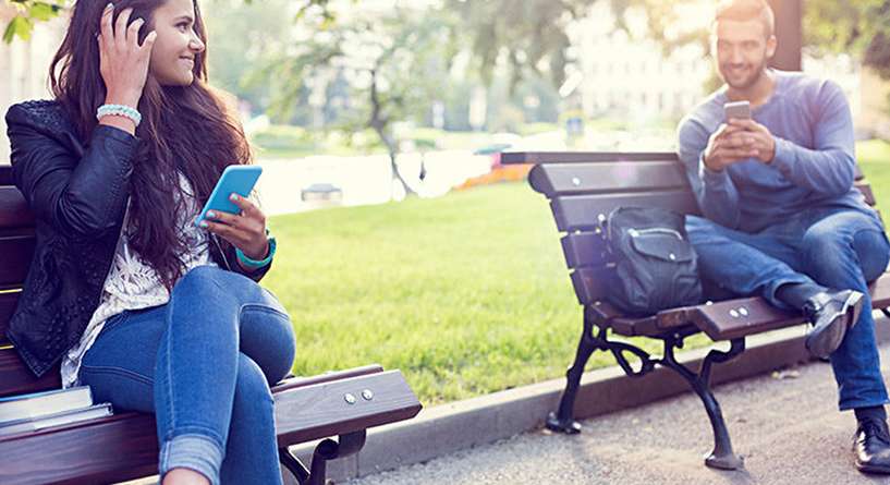 صفات برج الجوزاء المرأة في الحب