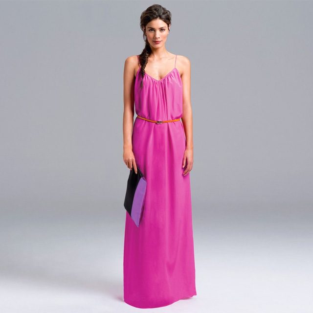 هكذا تختارين الفستان الطويل بالصور